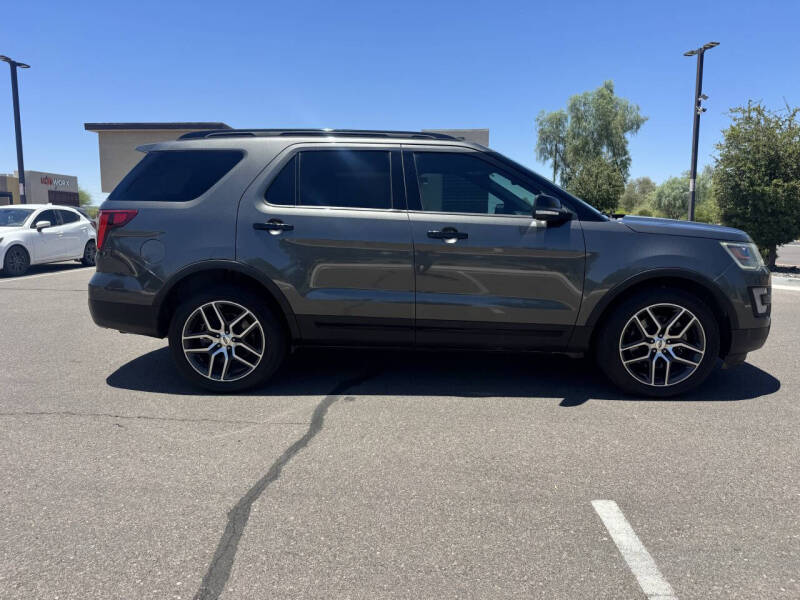 2017 Ford Explorer Sport