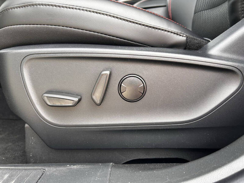 2026 Ford Escape Hybrid ST-Line Select