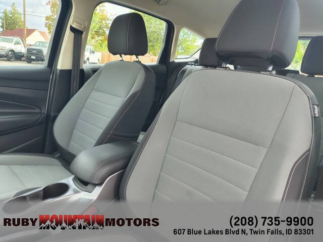 2016 Ford C-MAX Hybrid SE