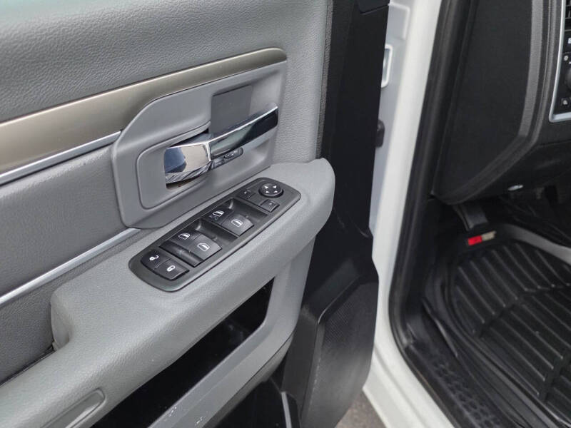 2013 RAM 1500 SLT