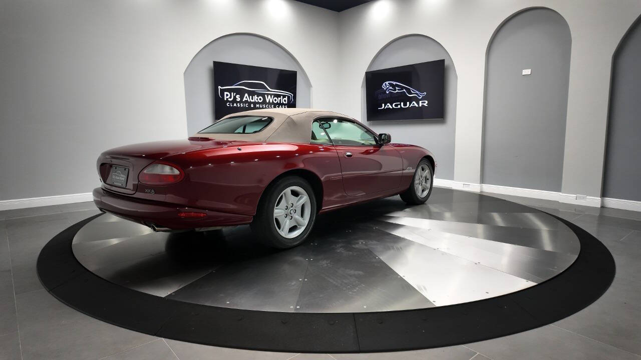 1998 Jaguar XK-Series 32