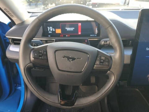 2022 Ford Mustang Mach-E Select