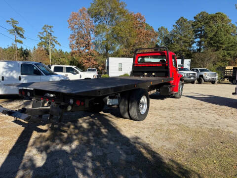 2010 Freightliner M2 106