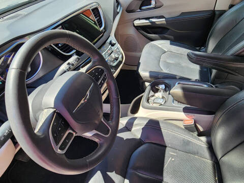 2022 Chrysler Pacifica Touring L
