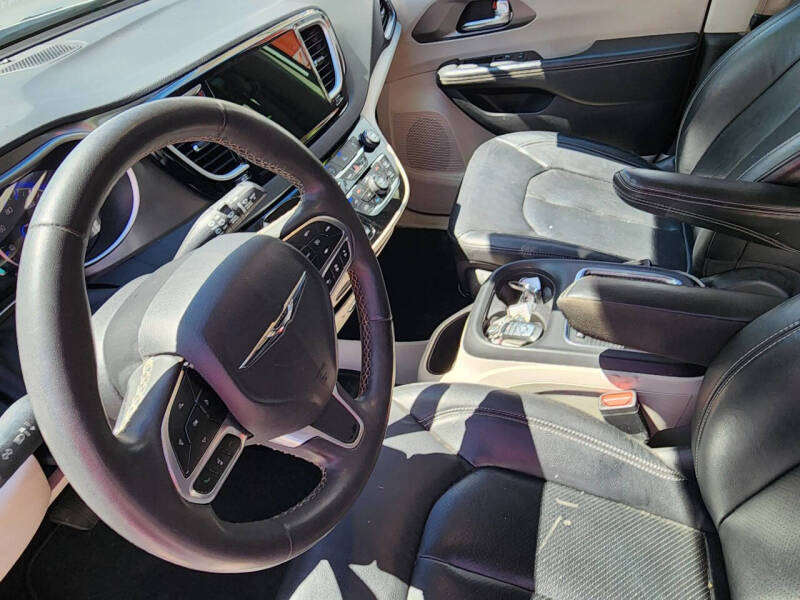 2022 Chrysler Pacifica Touring L