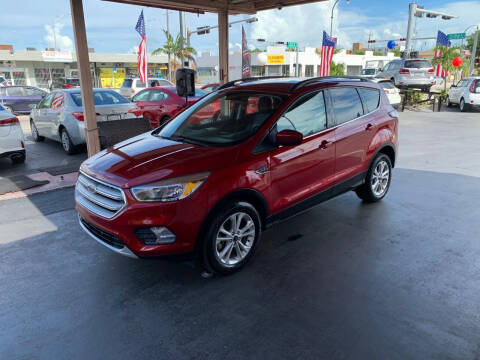 2018 Ford Escape for sale at American Auto Sales in Hialeah FL