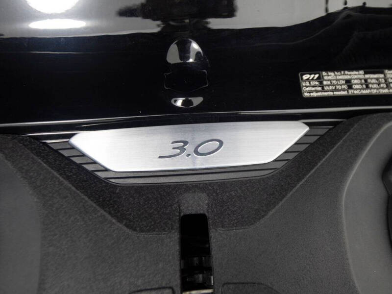 2020 Porsche 911 Carrera