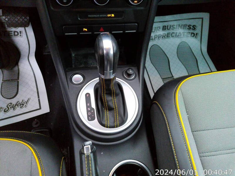 2016 Volkswagen Beetle 1.8T Dune PZEV