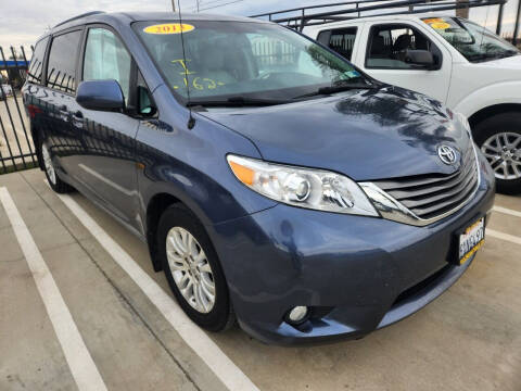2013 Toyota Sienna for sale at Plascencia Auto Sales in Livingston CA
