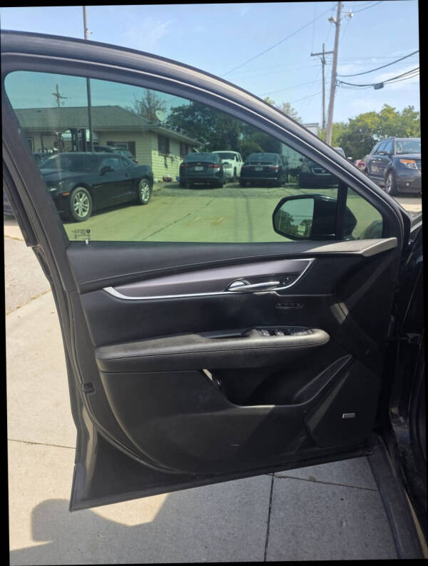 2017 Cadillac XT5 Premium Luxury