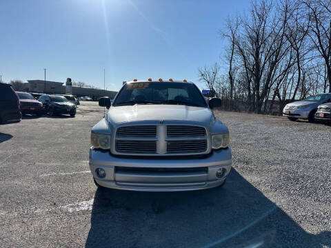2002 Dodge Ram 1500 for sale at Community Auto Brokers in Crown Point IN