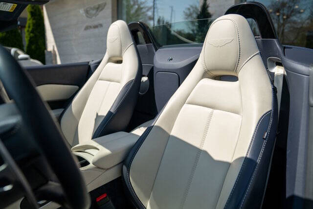 2023 Aston Martin Vantage 5