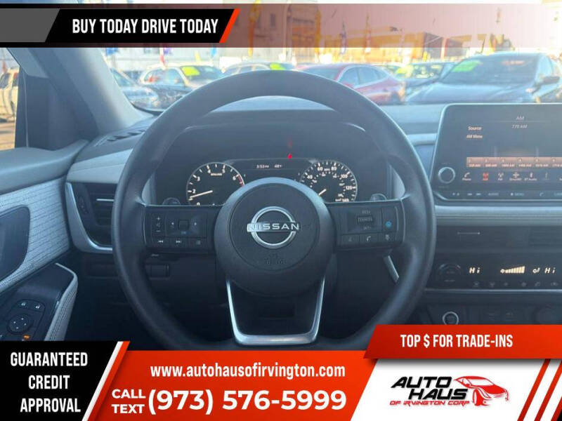 2023 Nissan Rogue SV