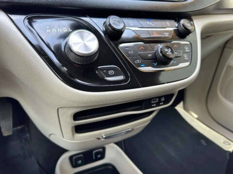 2018 Chrysler Pacifica Touring L