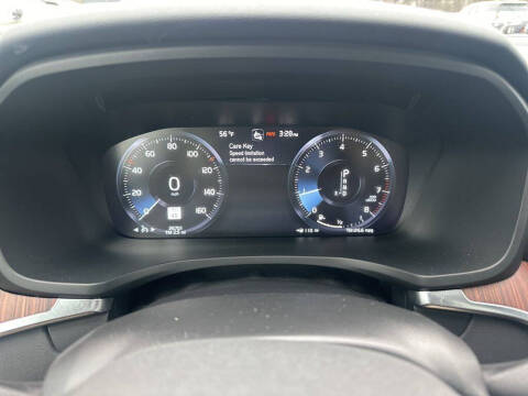 2021 Volvo S60 T5 Momentum