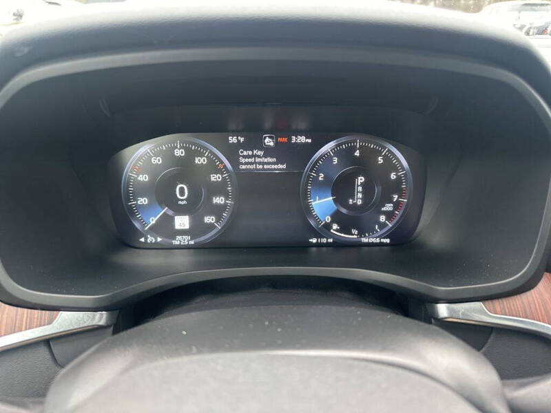 2021 Volvo S60 T5 Momentum