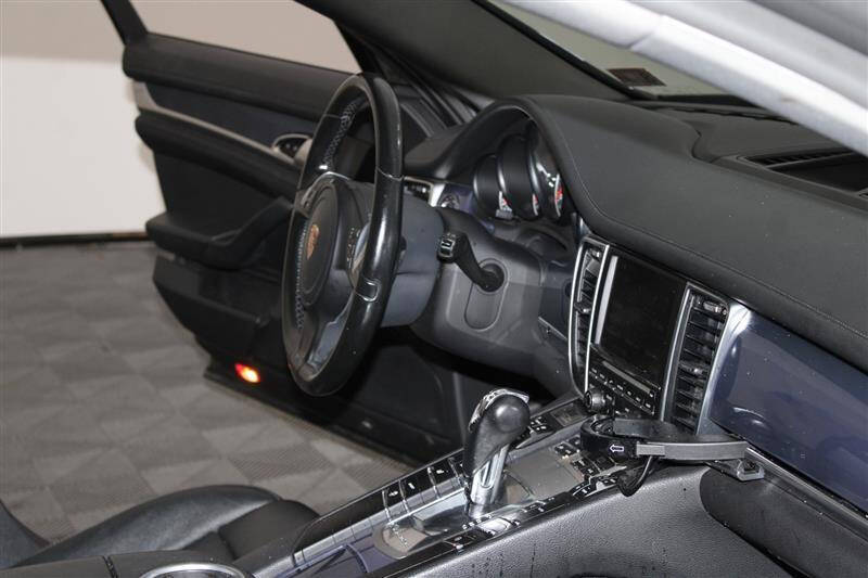 2015 Porsche Panamera