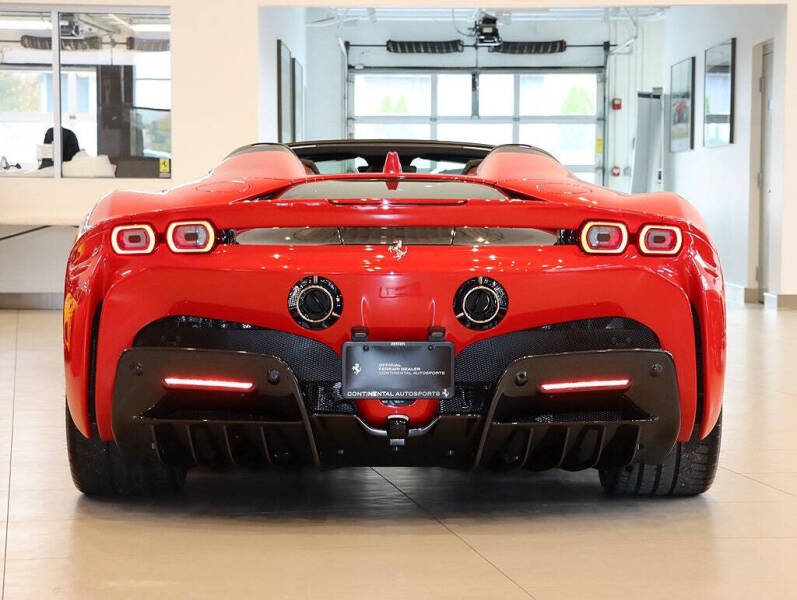 2023 Ferrari SF90 Spider