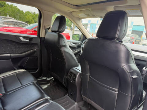 2020 Ford Escape SEL