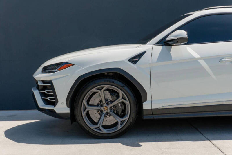 2020 Lamborghini Urus