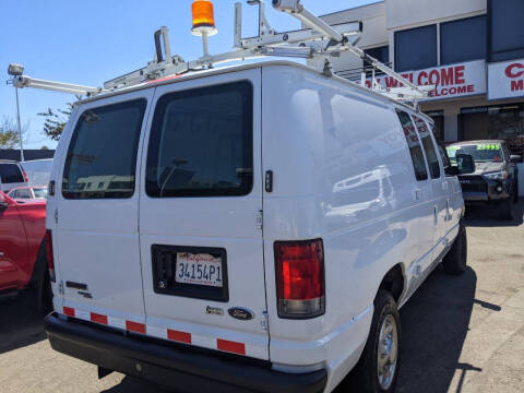 2014 Ford E-Series E-150