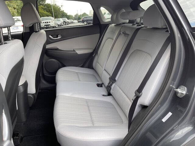 2022 Hyundai Kona SEL