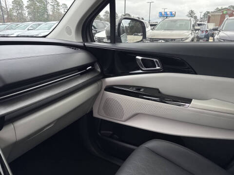 2024 Kia Carnival EX