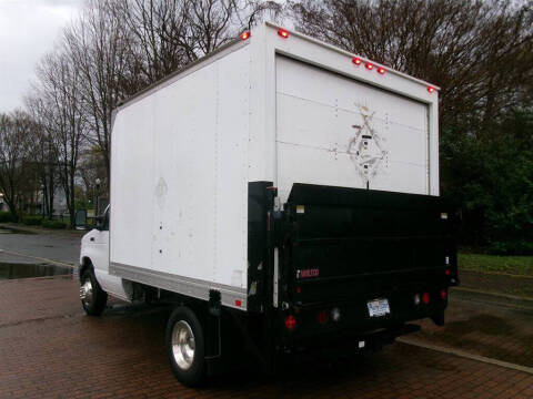2017 Ford E-Series E-350 SD