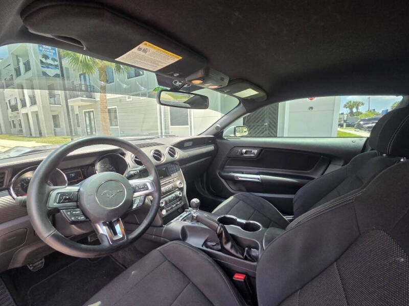 2016 Ford Mustang V6