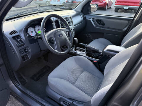 2005 Ford Escape XLT
