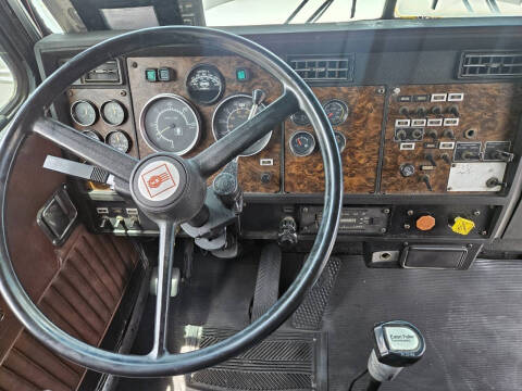 1988 Kenworth T600