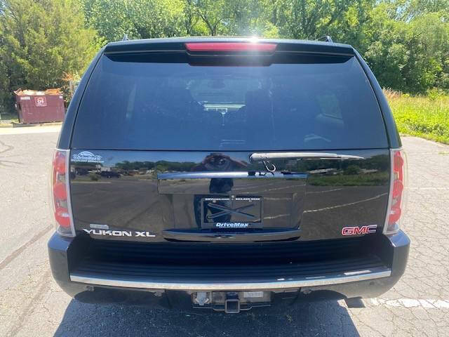 2007 GMC Yukon XL Denali
