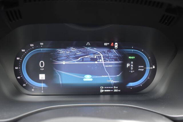 2025 Volvo XC60 T8 Plus Dark Theme