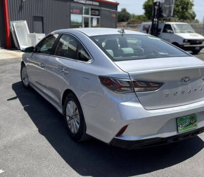 2018 Hyundai Sonata Hybrid SE