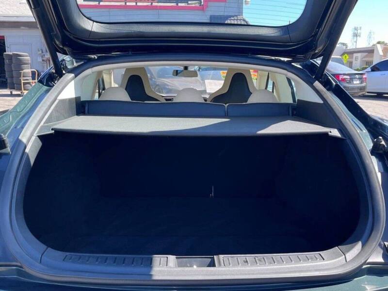2013 Tesla Model S