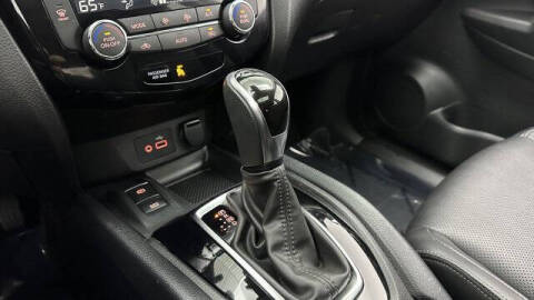 2021 Nissan Rogue Sport SL