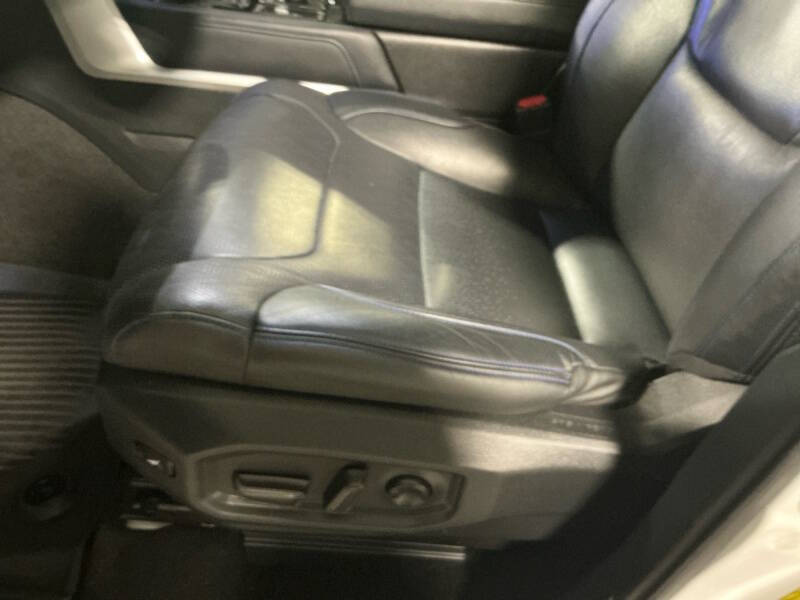 2022 Toyota Tundra Platinum