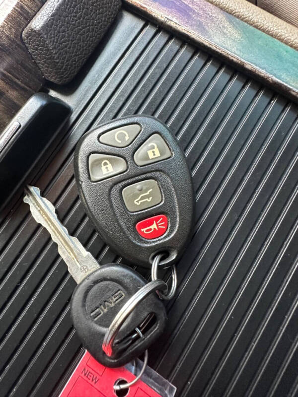 2013 GMC Acadia Denali