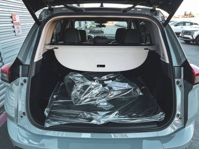 2026 Nissan Rogue Dark Armor