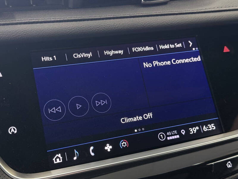 2025 Cadillac XT5 Luxury