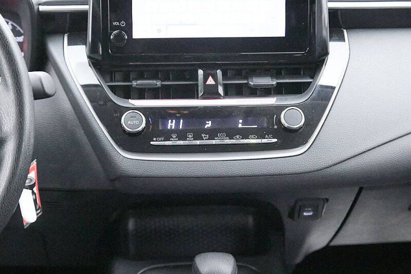 2025 Toyota Corolla Hybrid LE