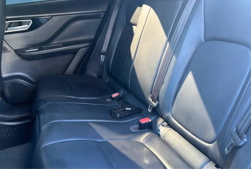 2017 Jaguar F-PACE 35t Premium