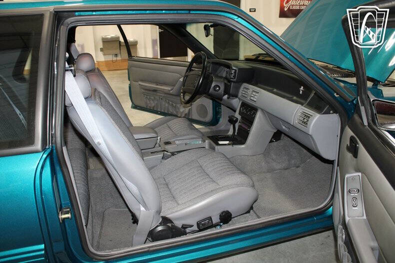 1993 Ford Mustang LX 5.0