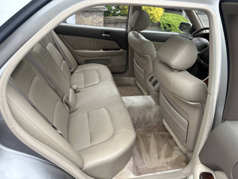 1995 Lexus LS 400
