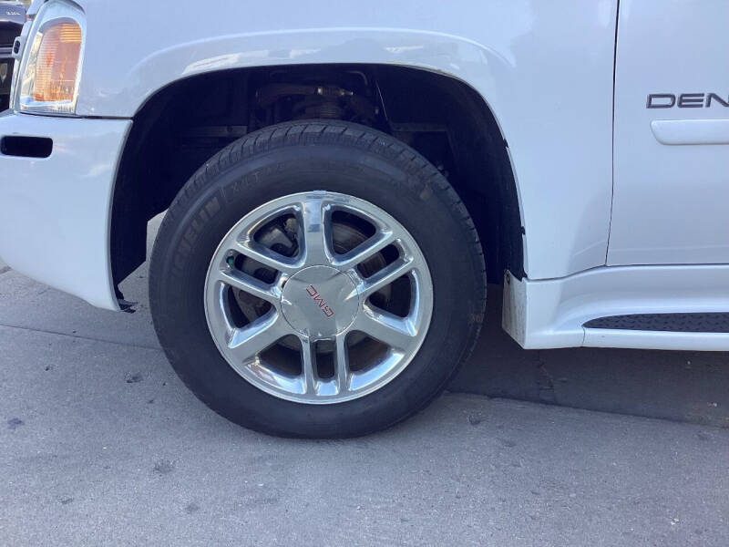 2006 GMC Envoy Denali