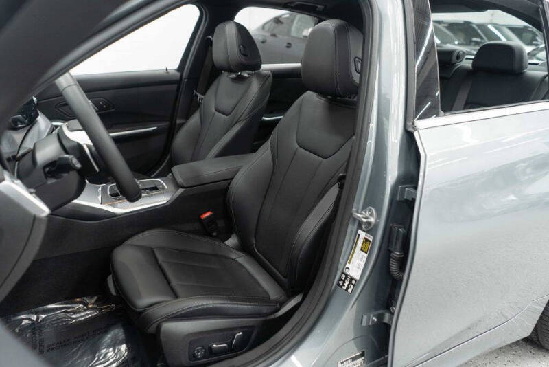 2025 BMW 3 Series 330i xDrive