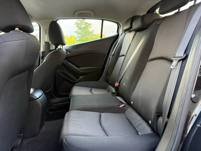 2017 Mazda MAZDA3 Sport