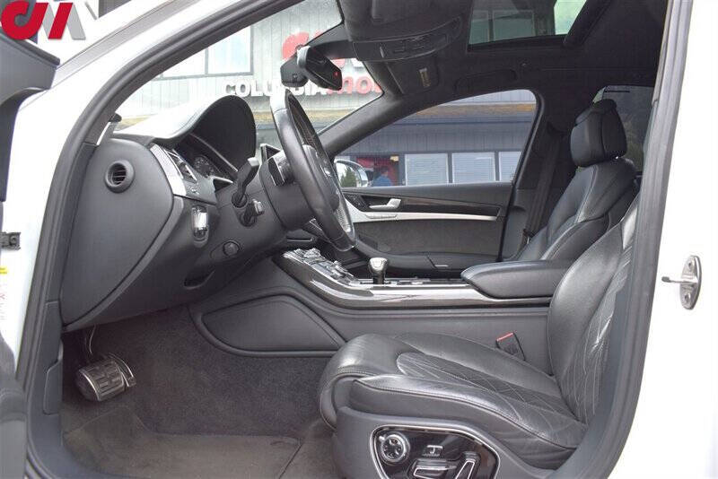 2013 Audi S8 4.0T quattro