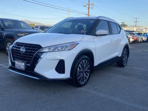 2022 Nissan Kicks SV