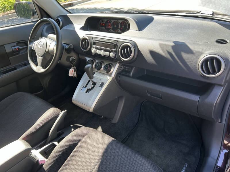 2009 Scion xB